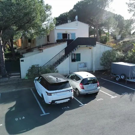 Proche Village Naturiste, Terrasse Et Parking *